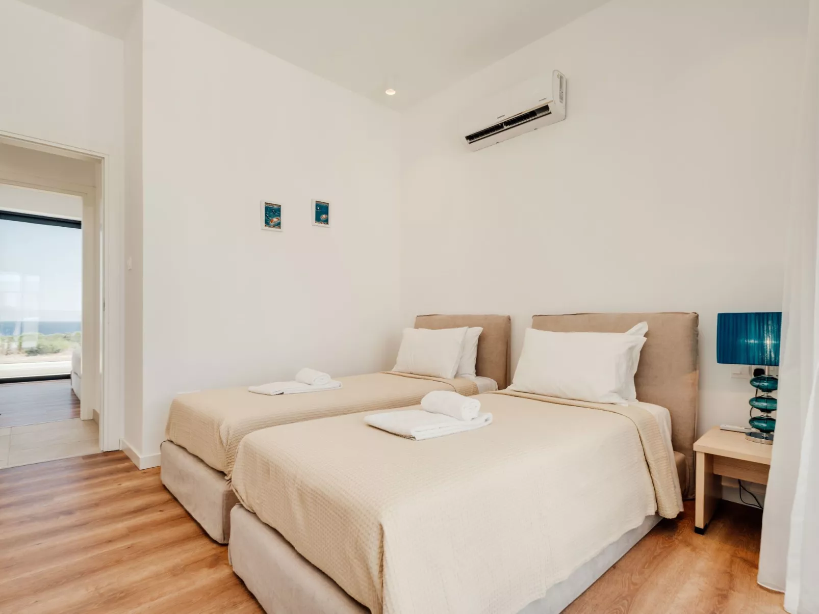 "Hercules 41" mit privatem Parkplatz-Drinnen