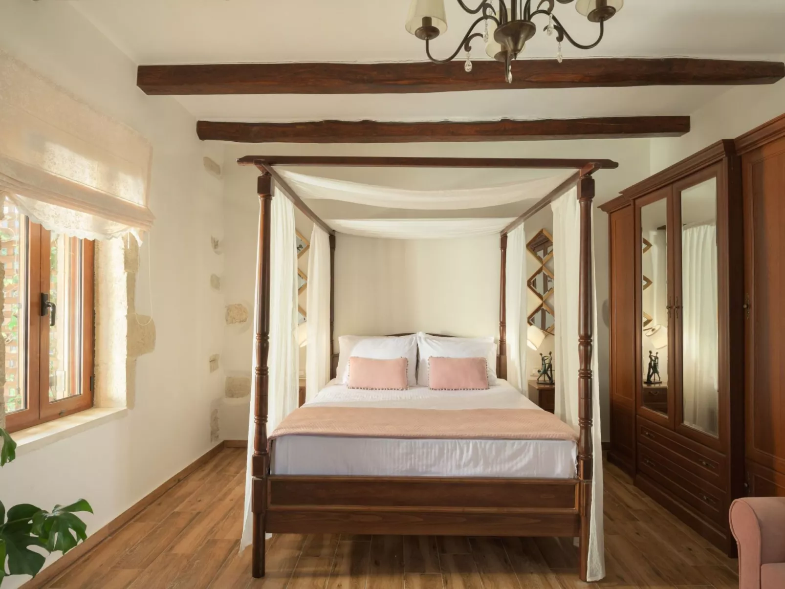 Nicole Villa - "Kostenloser" beheizter Pool, Village Escape-Dedans