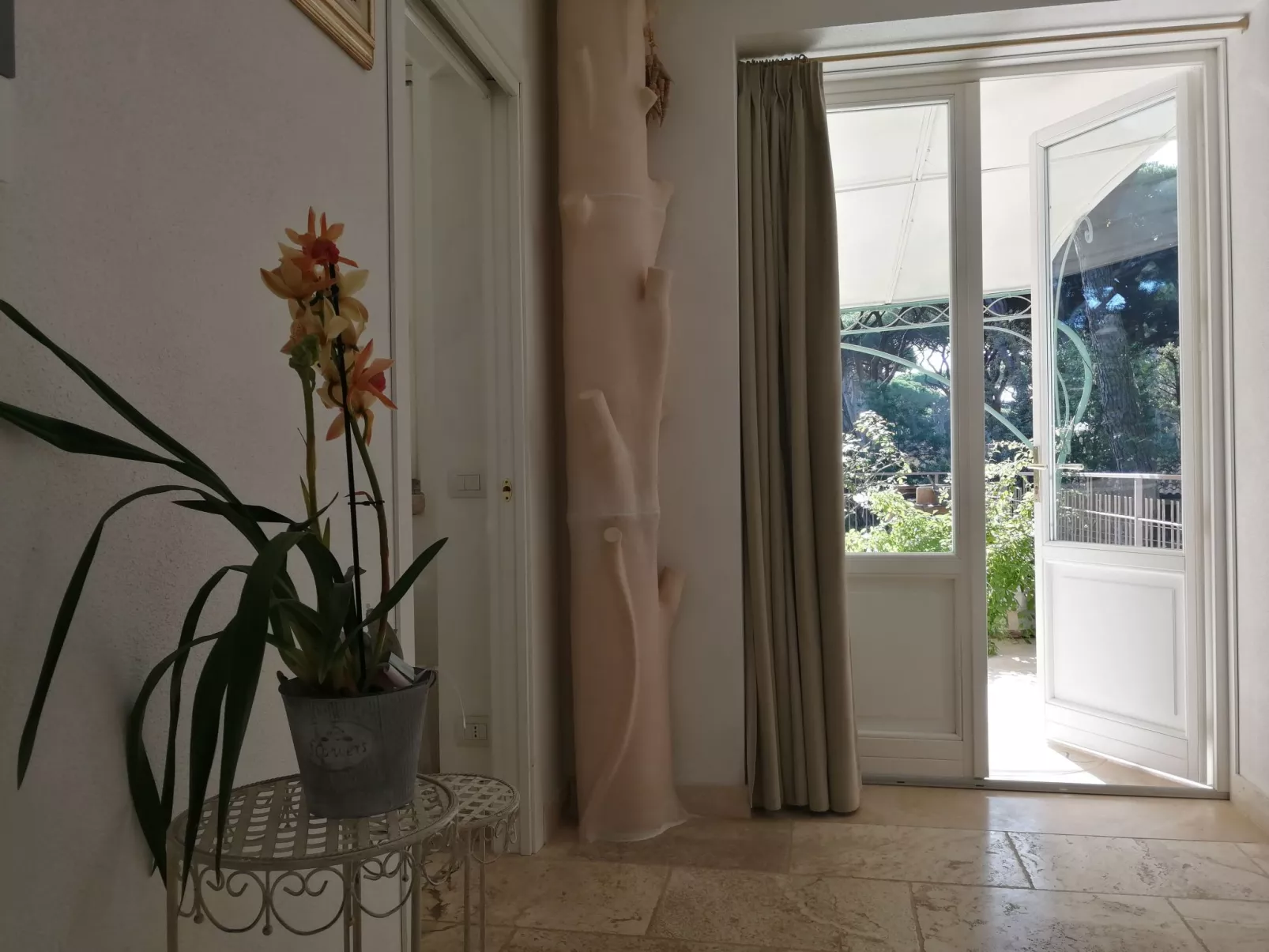 Kenza von Holiday World-Inside