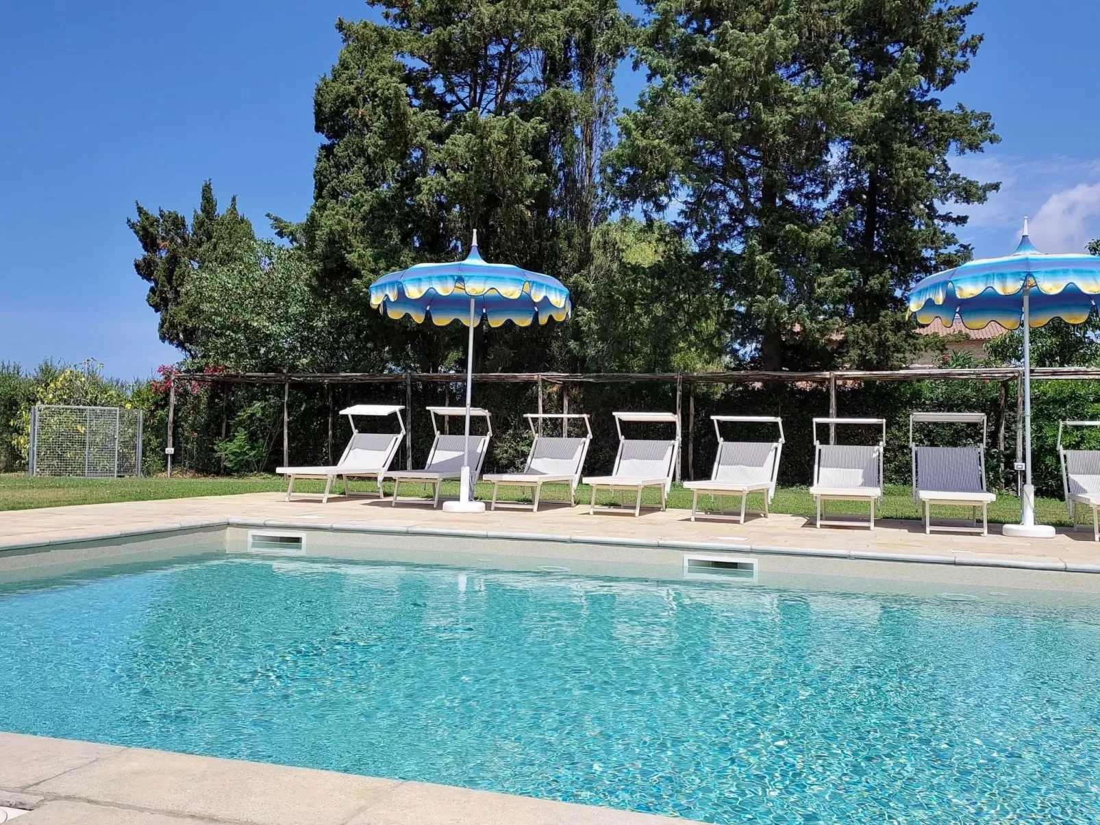 Melo Glicine' Wohnung mit Gemeinschaftspool-Draußen