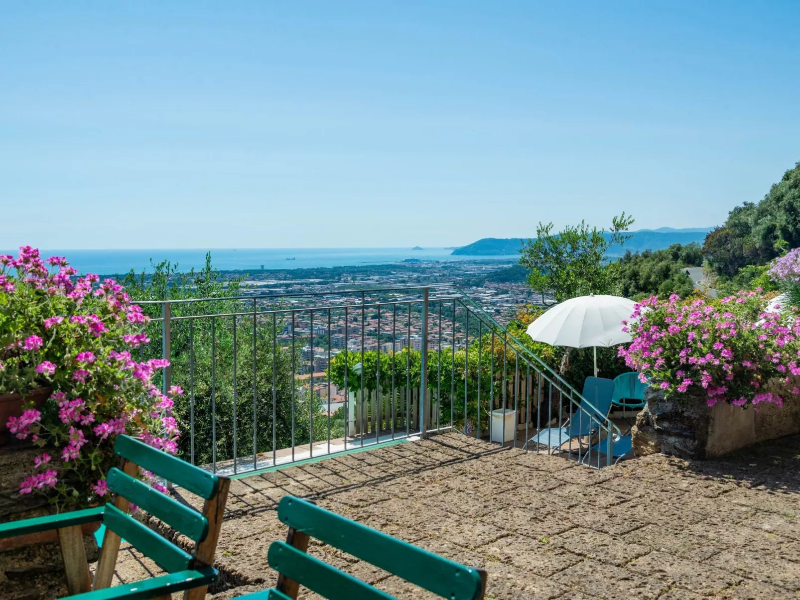 Wohnung 'Settimo Cielo9' mit Schwimmbad-Outside