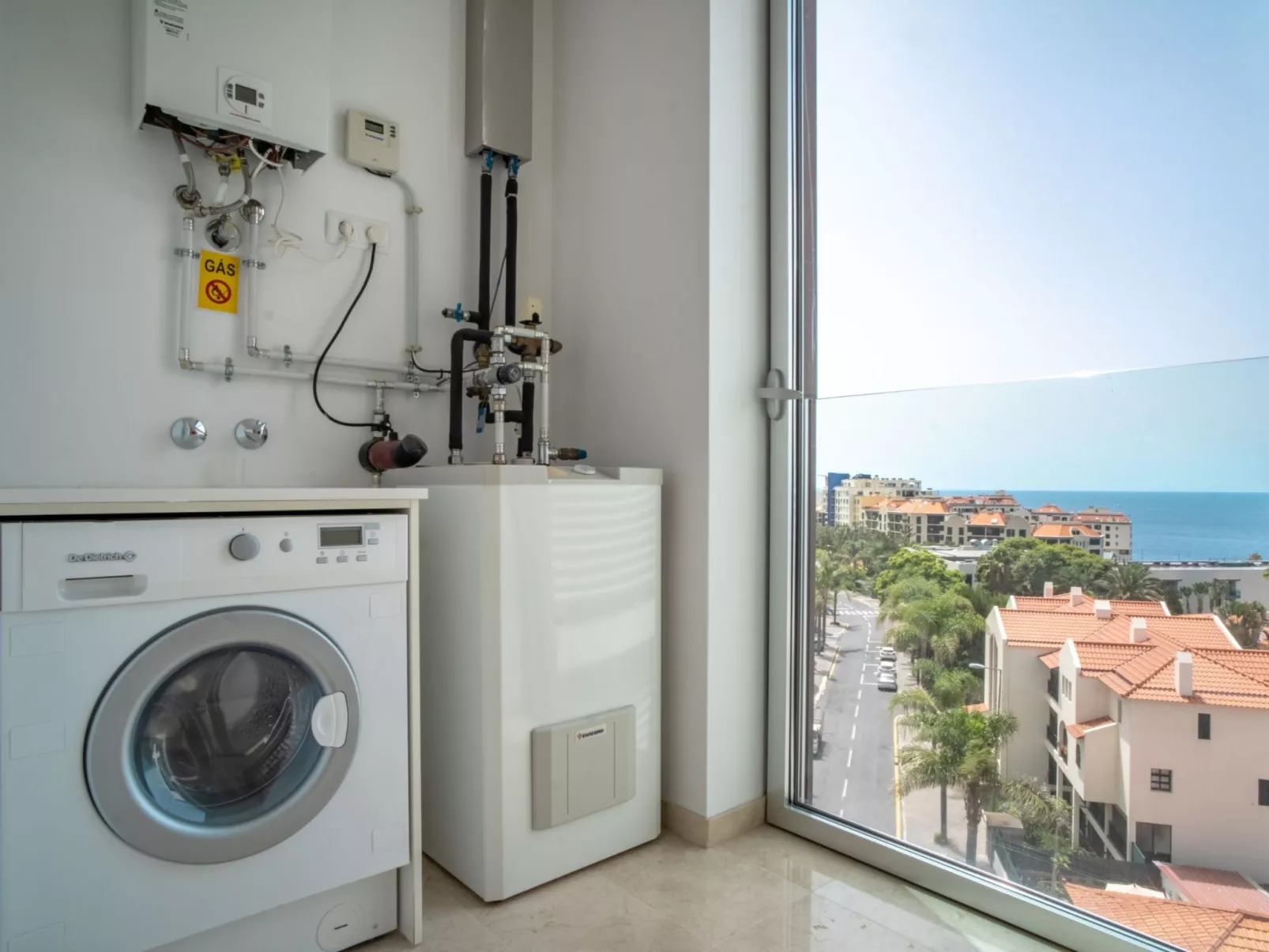 Für 6 Personen ca. 120 m&sup2; in São Martinho, Madeira (Südküste von Madeira)-Dehors