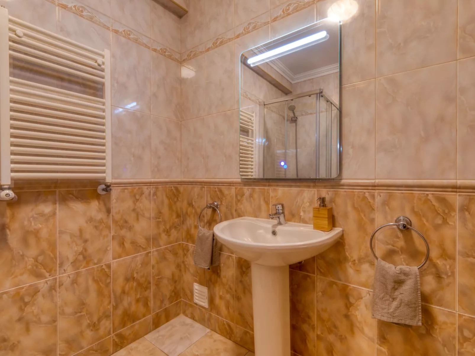 Villa Casa Branca I Geräumiger Rückzugsort für 12p-Inside