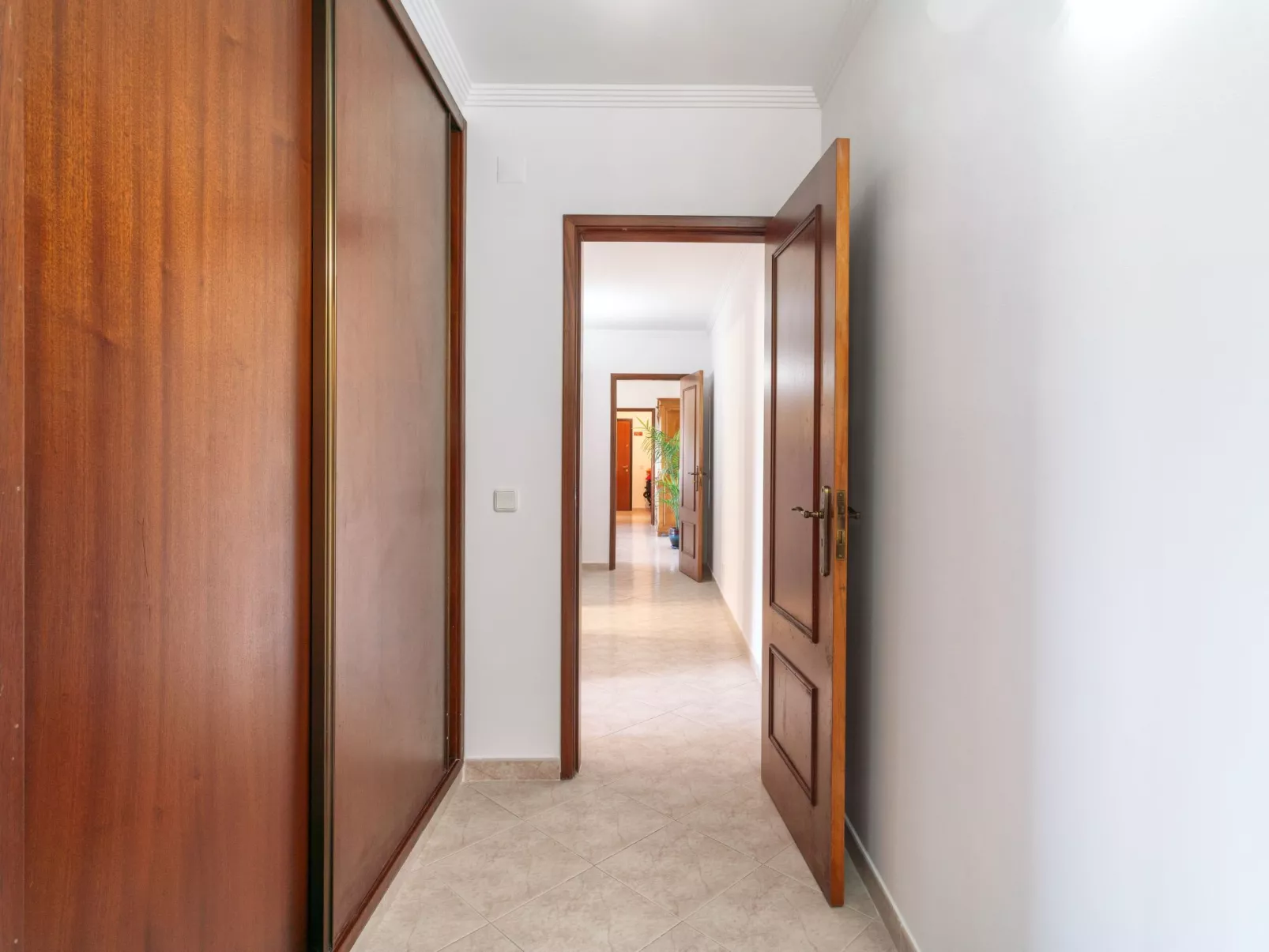 Wohnung "Timur" mit Gemeinschaftspool-Dedans