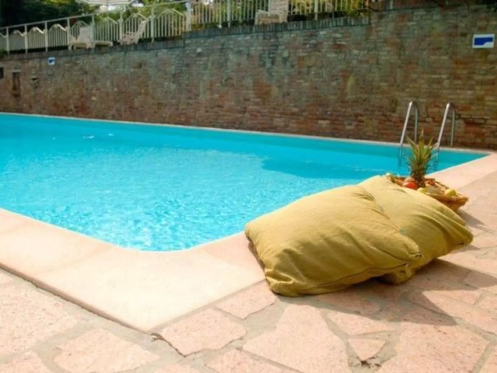 Appartement in Palaia mit Großem Garten-Dehors