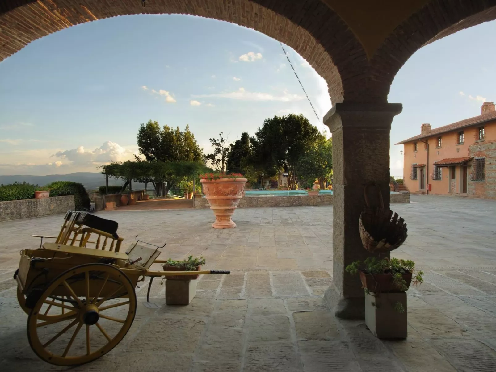 Unterkunft für 5 Personen, auf einem Bauernhof mit Schwimmbad-Image-tags.info