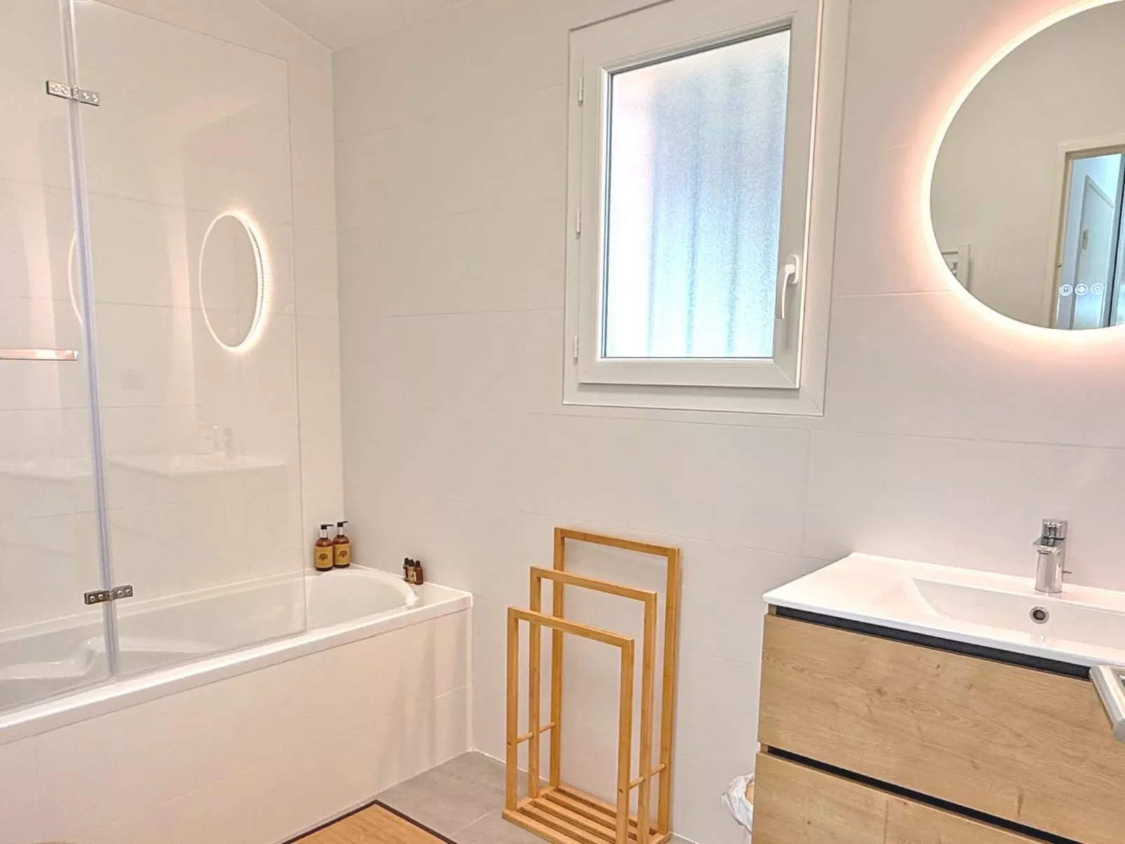 Haus 10 Personen, Klimaanlage, Privater Swimmingpool-Dedans