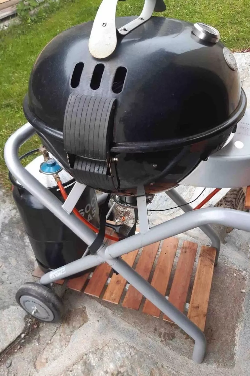 Monte Campell Dasura-Draußen