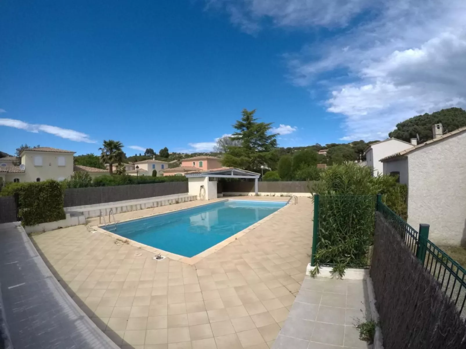 La Garonnette 12-Draußen