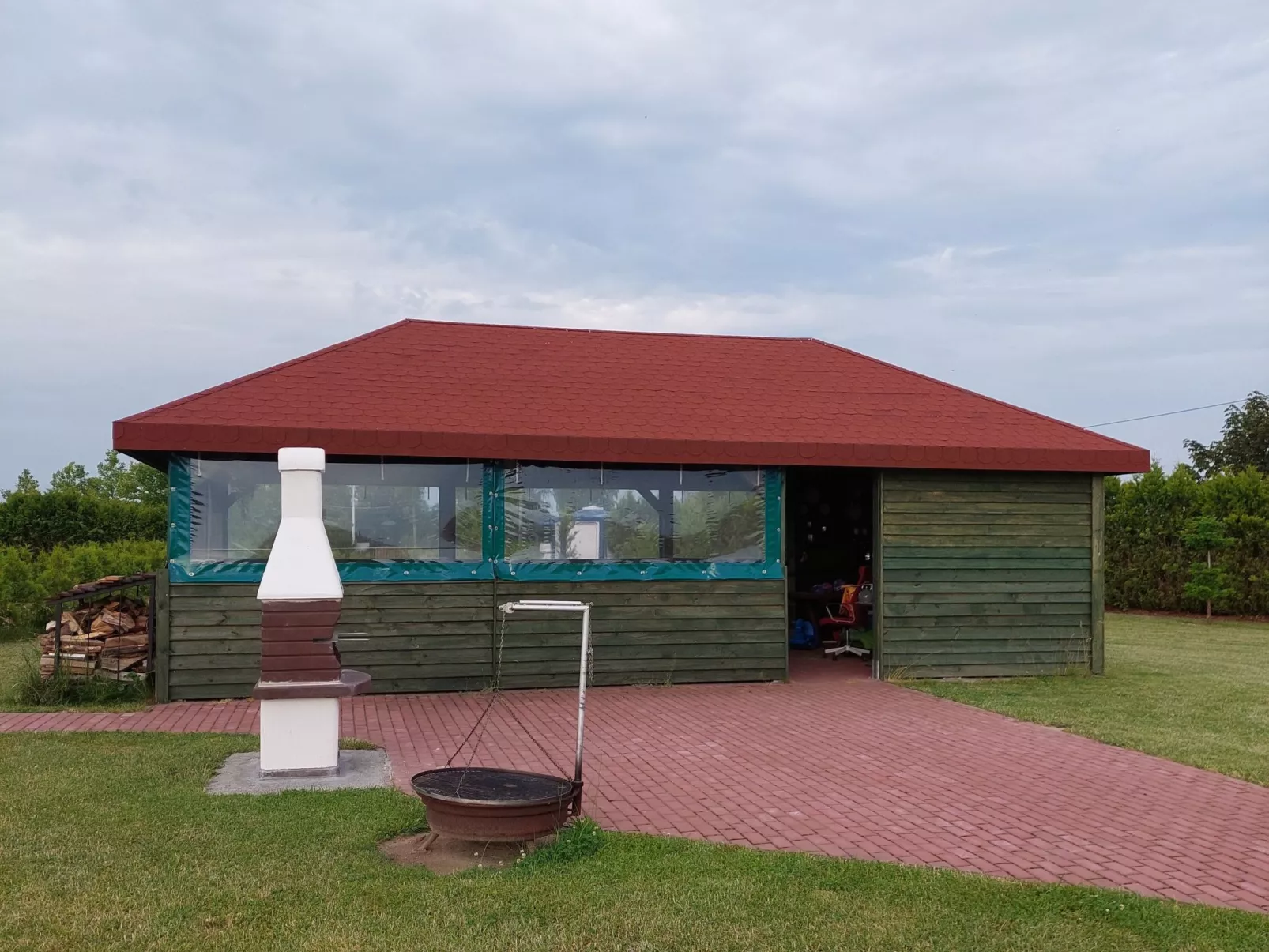 Green Corner Cottage 1-Outside