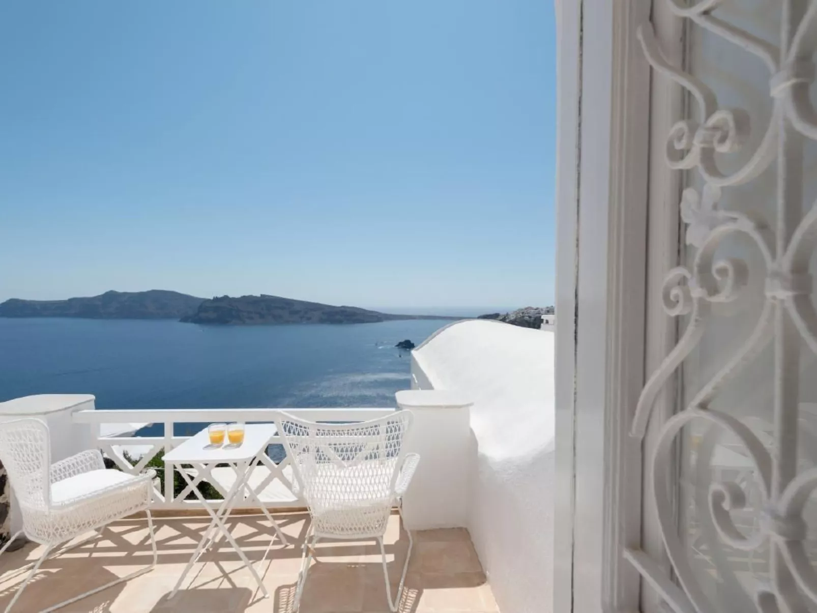 Charaktervolle Villa mit Tauchbecken und fantastischer Aussicht-Outside