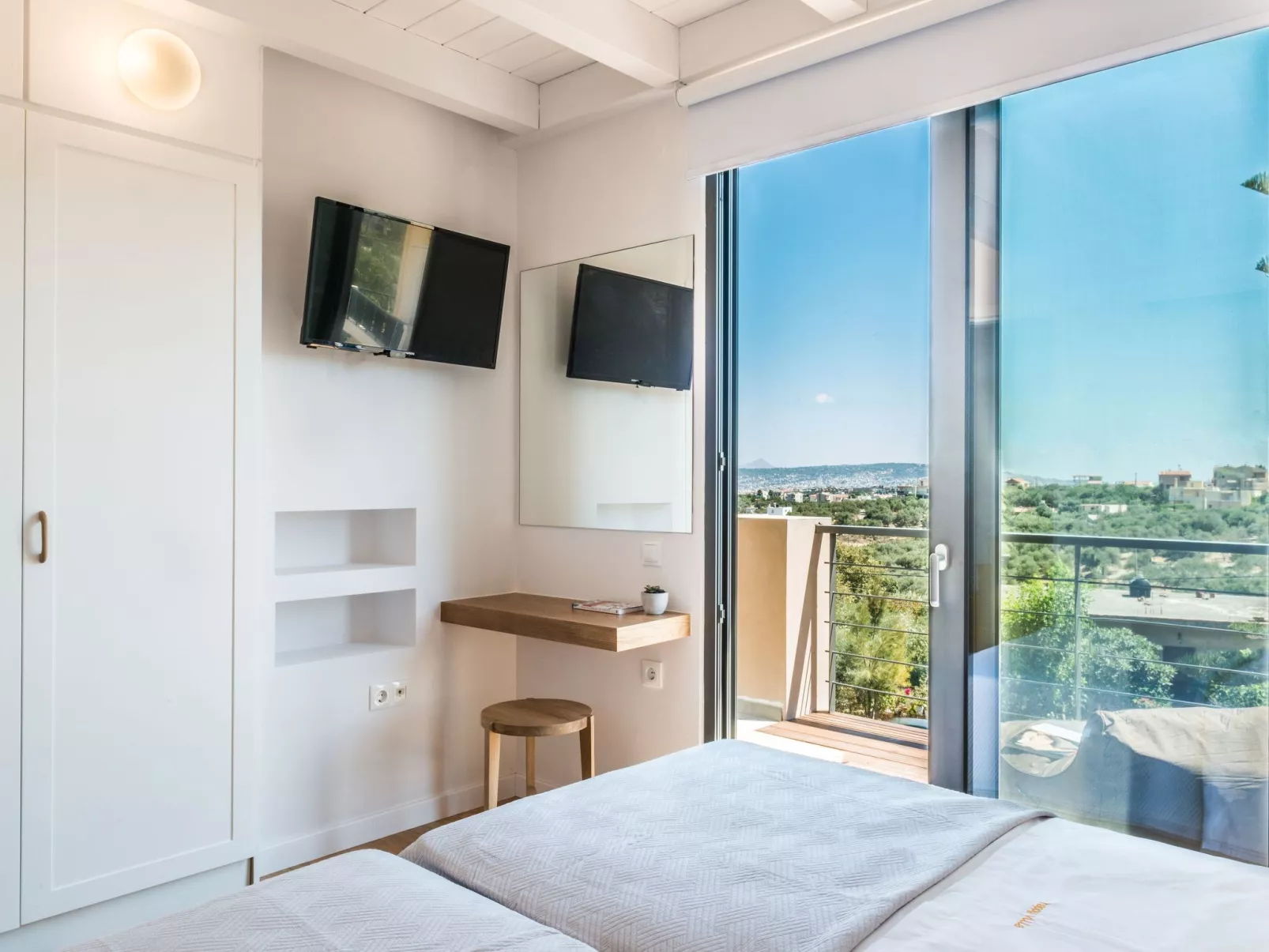 Ferienvilla mit beheiztem Pool und schöner Aussicht-Drinnen