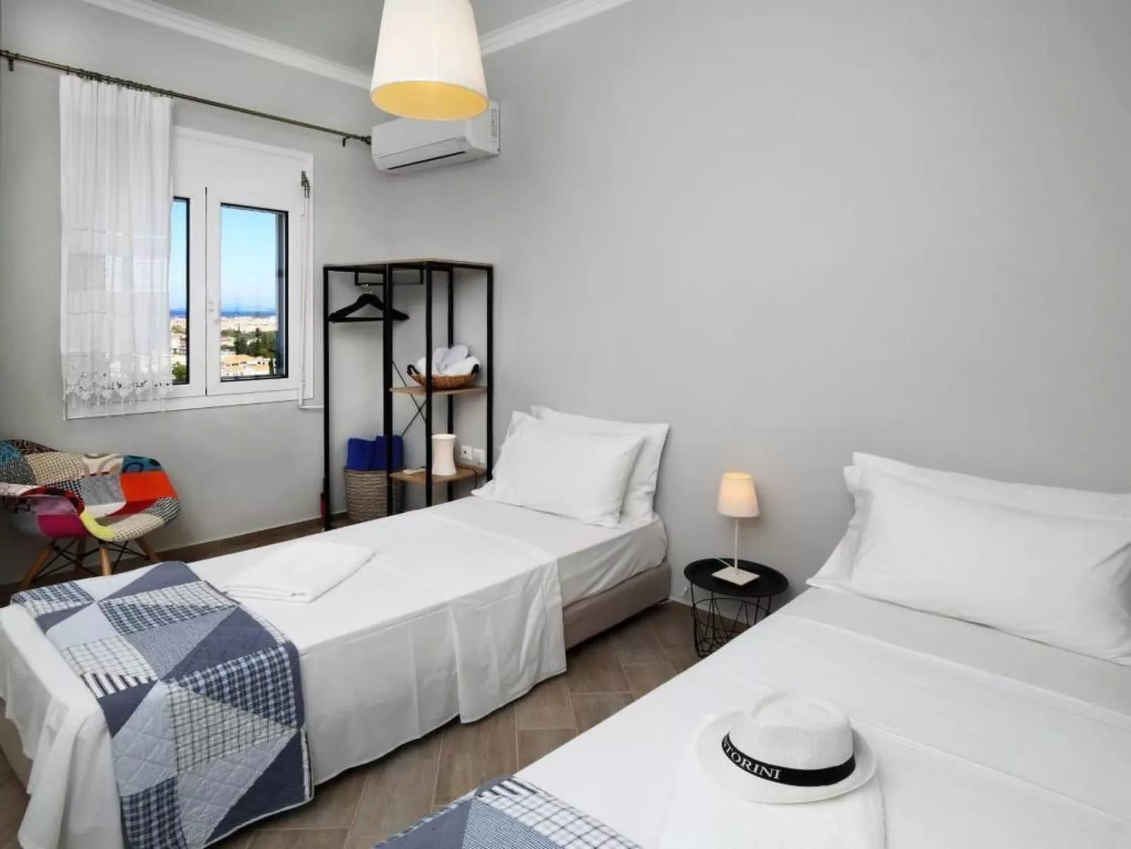 "Alea Resort" mit eigenem Pool-Inside