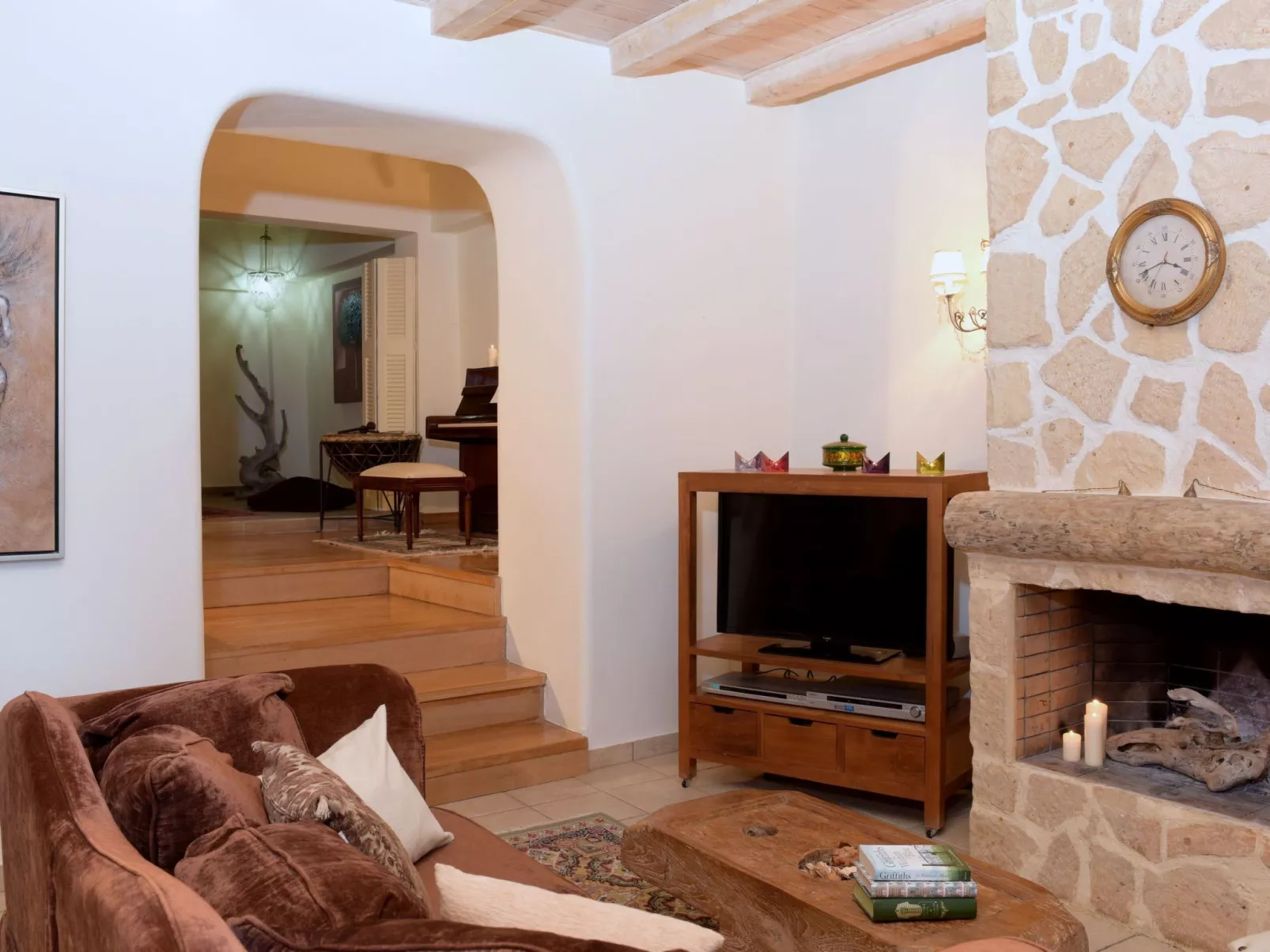 Charmantes Steinhaus in Agios Matheos-Inside