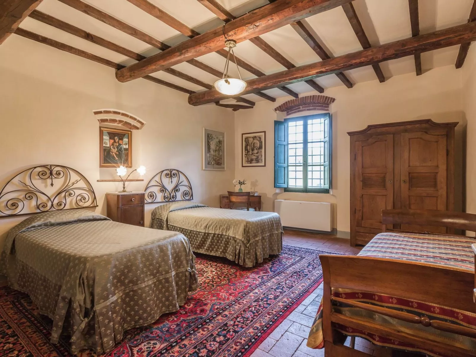 Ferienvilla "Roncovisi" mit Infinity-Pool-Inside