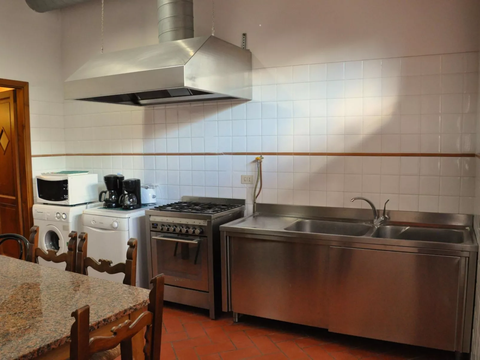 Anwesen "I Leonie" mit privatem Garten und Grill-Inside