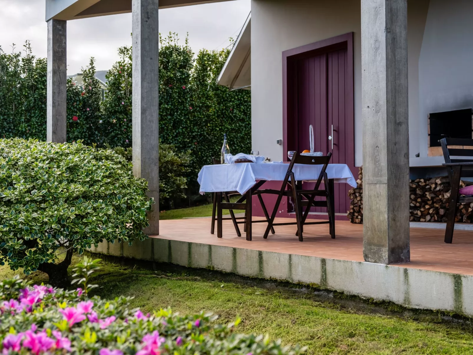 Casa da Fonte - Historisches Steinhaus auf den Azoren-Draußen