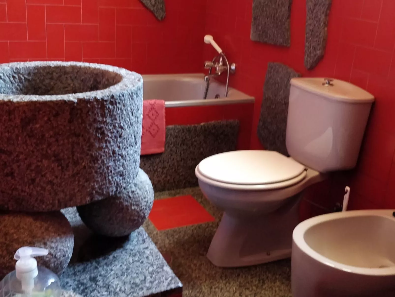 Einzigartige Lage, atemberaubende Aussicht, Leben in der Natur.-Image-tags.info