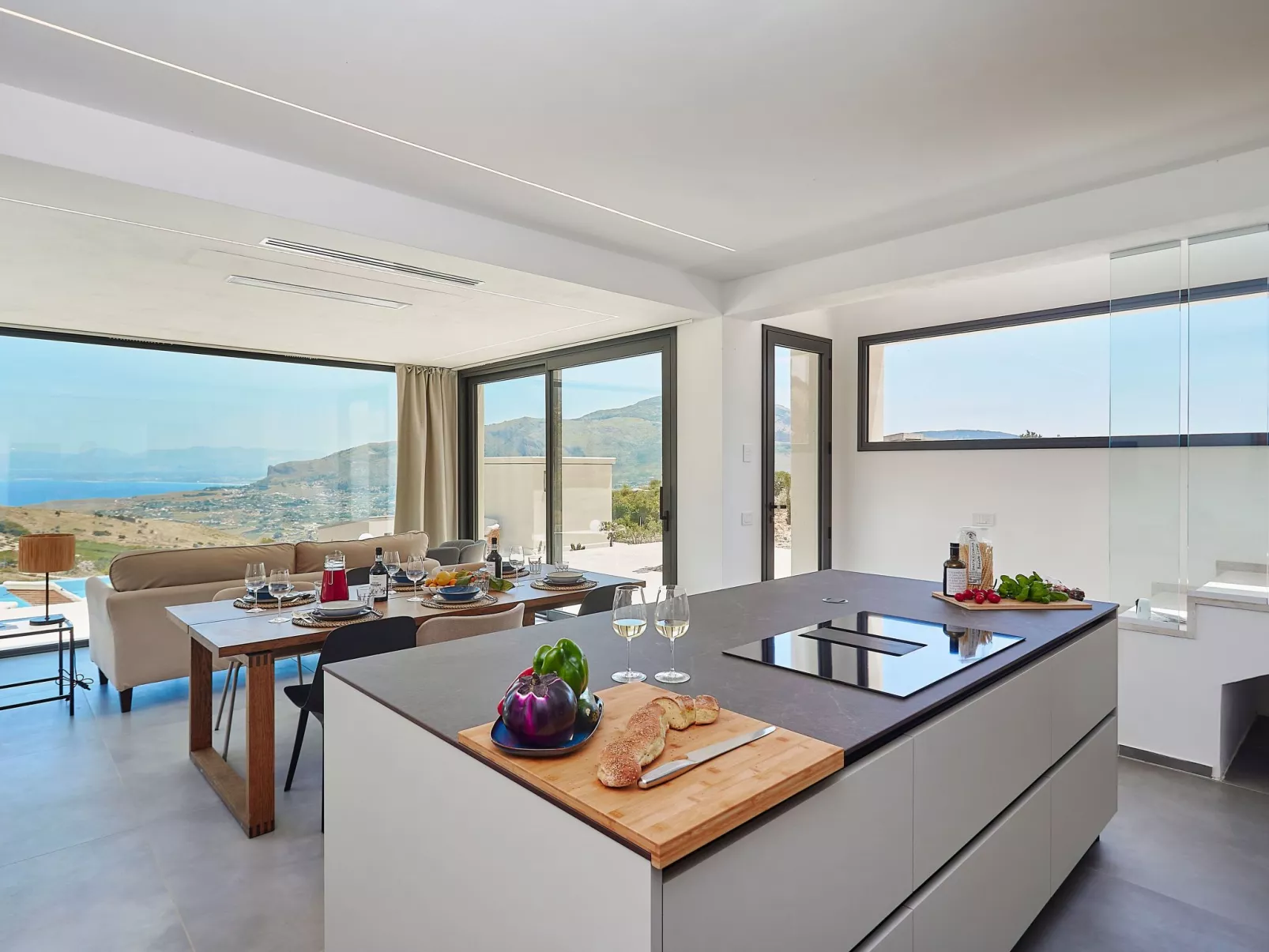 'Villa Muntaja' mit privatem Pool-Inside