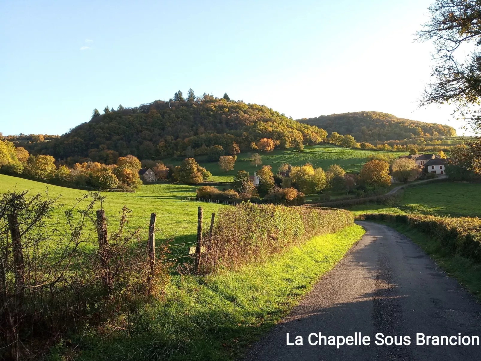 An der Weinstraße von Burgund-Draußen