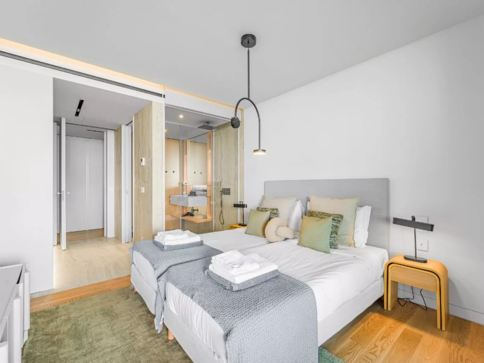 "Savoy Luxury Apart."-Image-tags.info