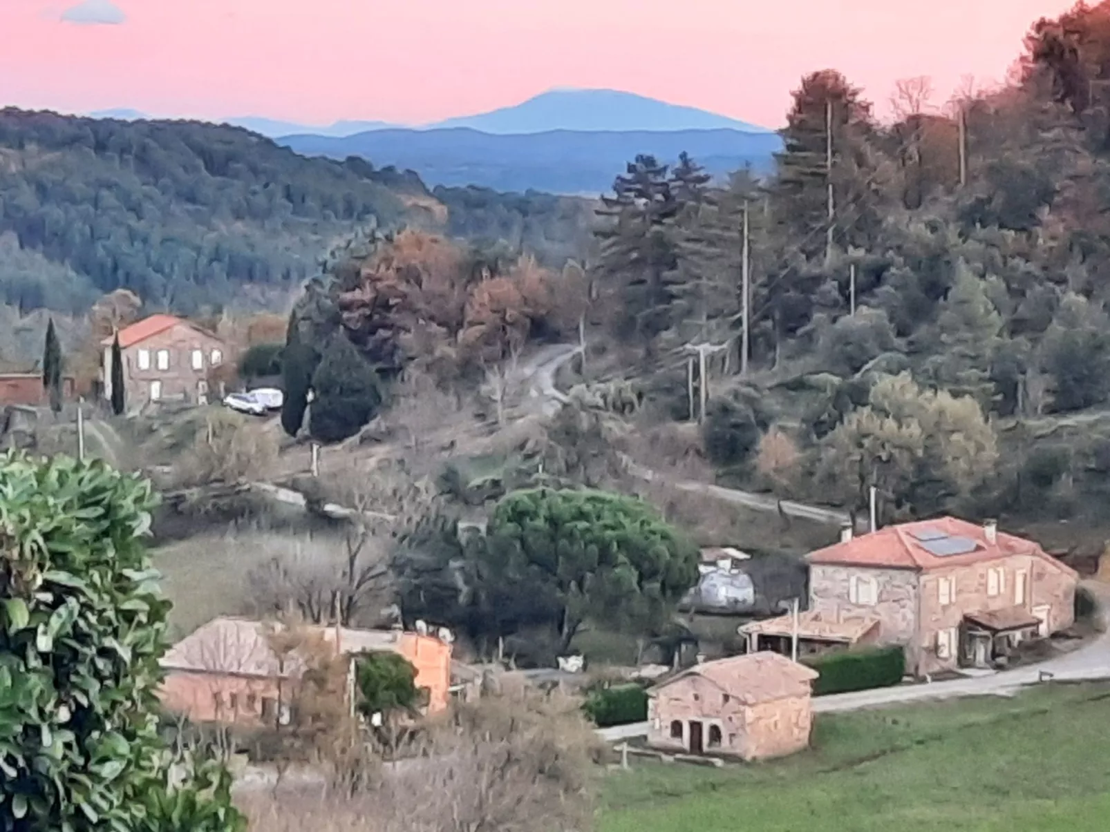 Klimatisiertes Ferienhaus mit Pool-Outside