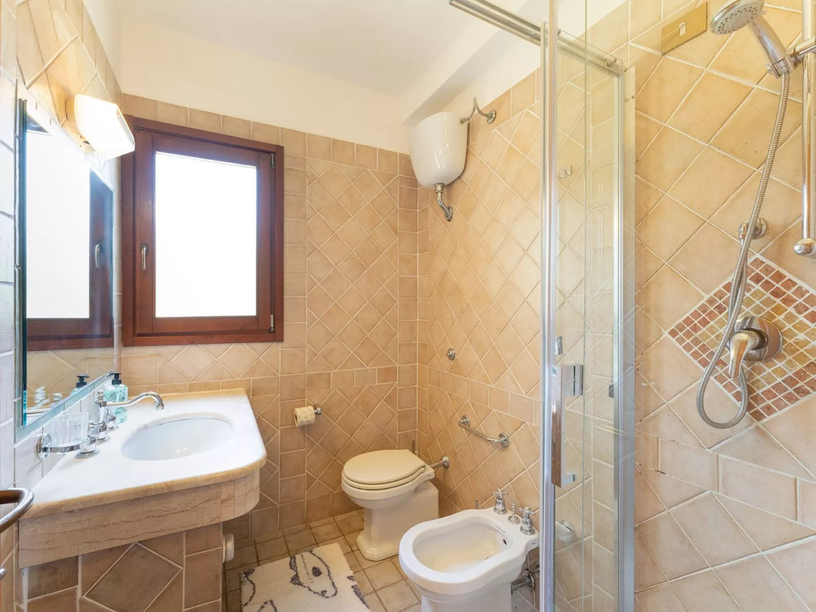 Baia delle Palme-Inside