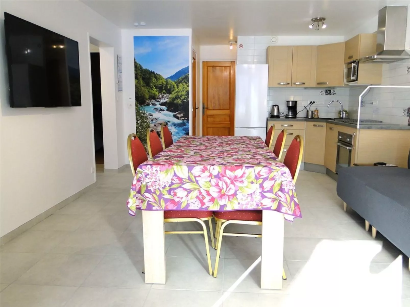 Gite Lys Montagnes du Jura mit Spa Sauna Fluss-Image-tags.info