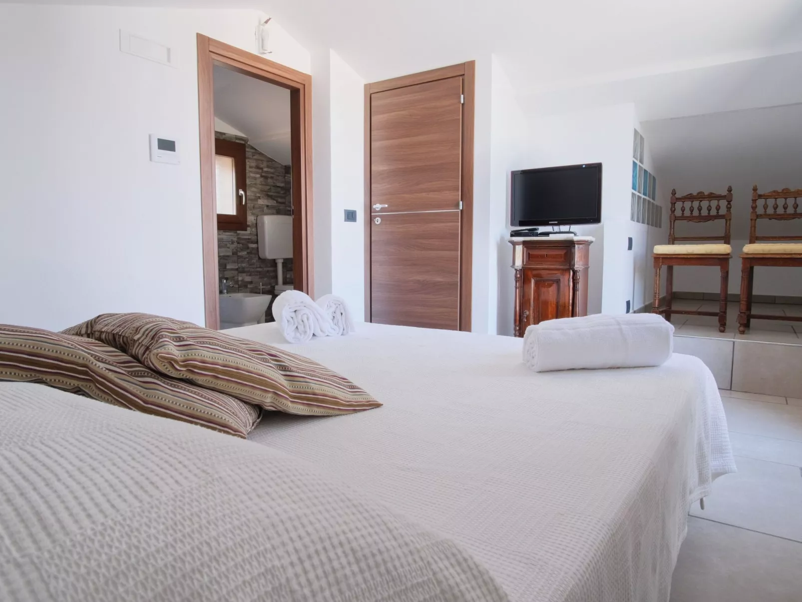 Villa of Wings-Inside