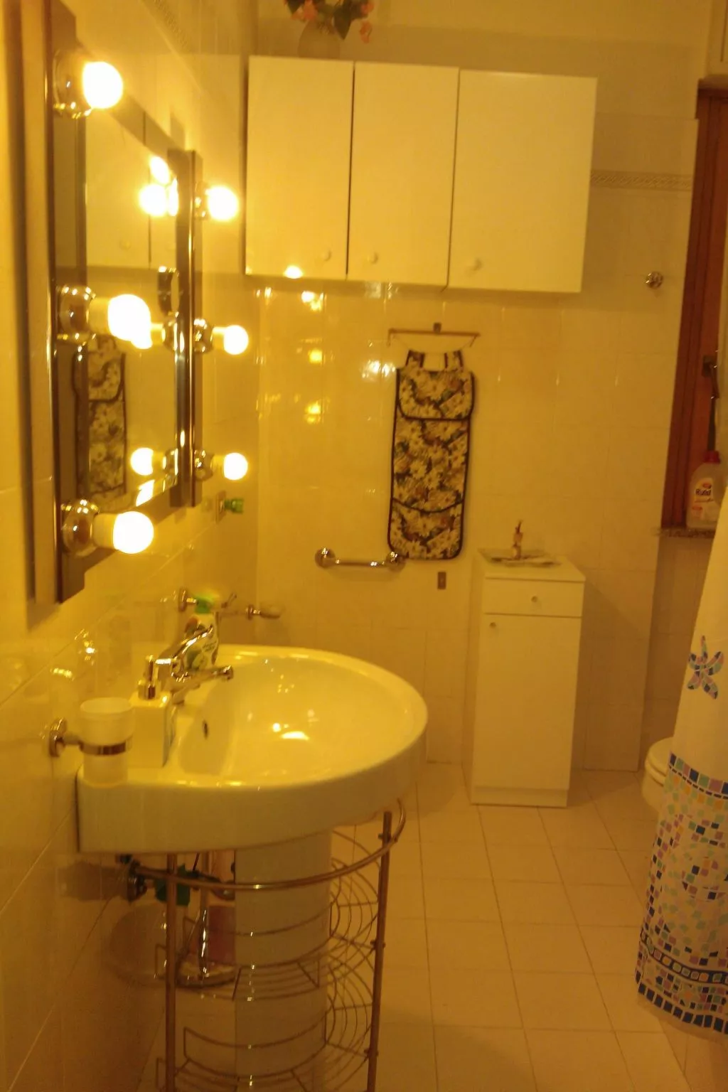 NICE LITTLE FLAT IN THE  GREENERY  IN PERUGIA-Dedans