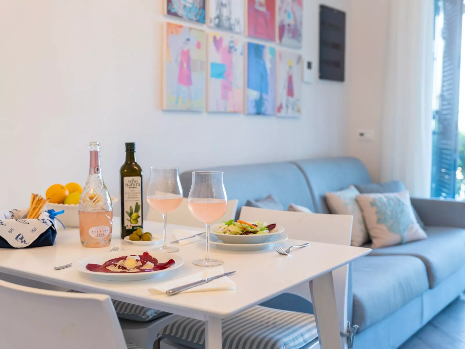 Perla Abernathy - Haus mit Pool und Garten-Inside