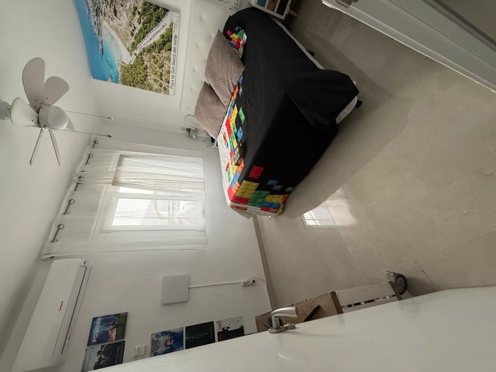 Mit Pool, umgeben von Natur-Image-tags.info