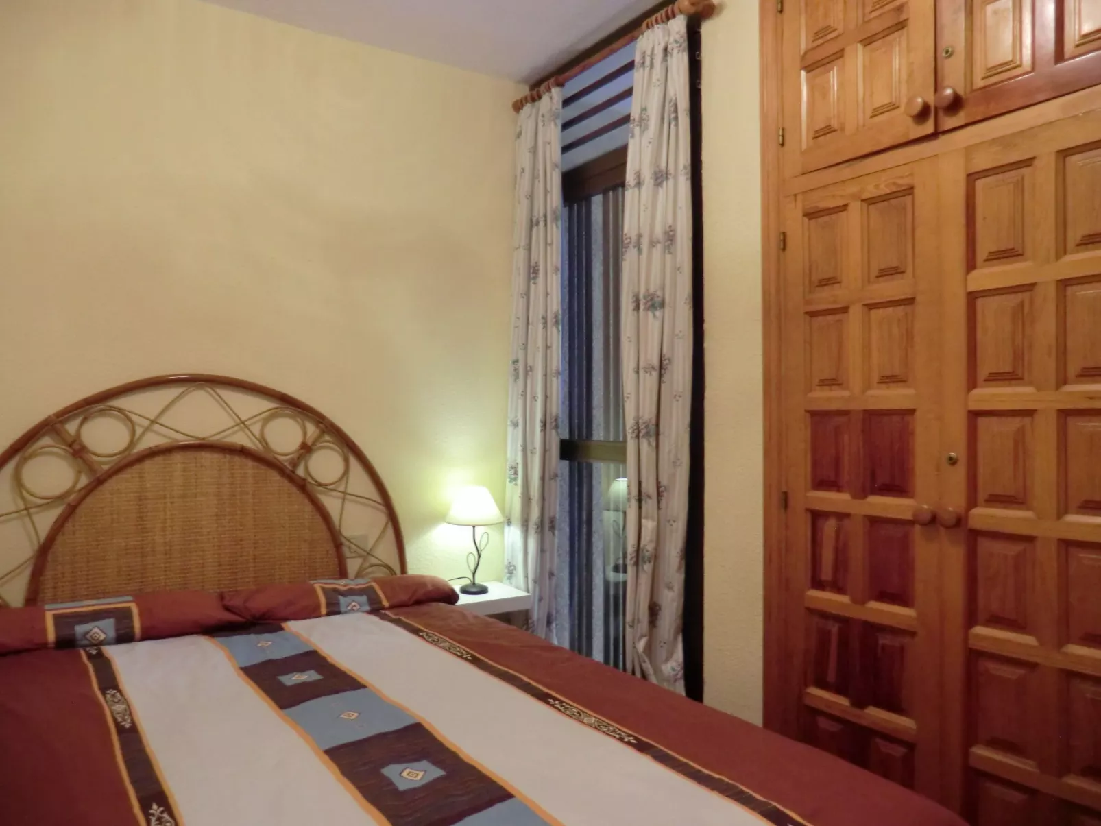 Ruhige Ferienwohnung mit Pool und Meerblick-Inside