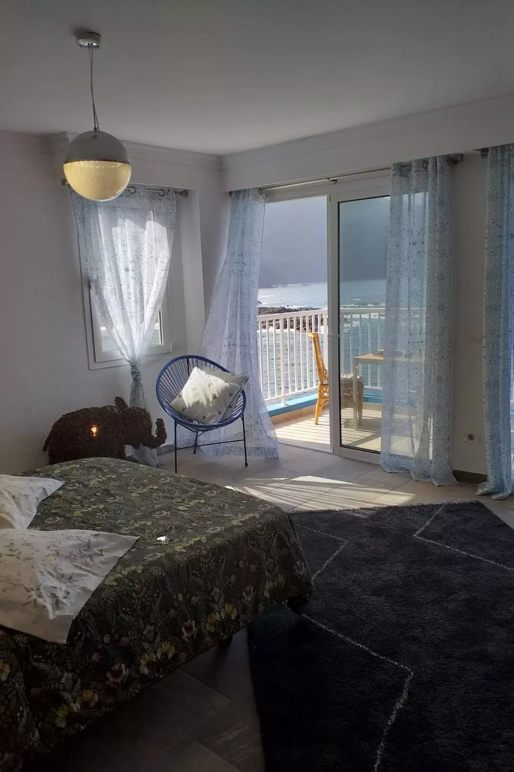 In Mesa Del Mar mit Offenem Balkon-Inside