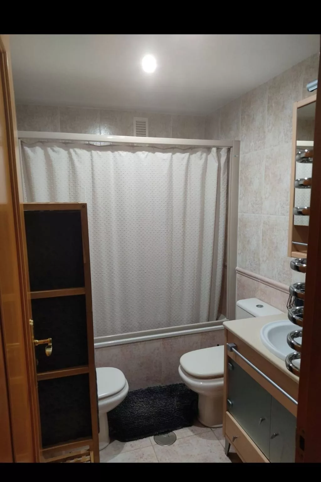 Sun Beach Aguadulce mit Parkplatz-Inside