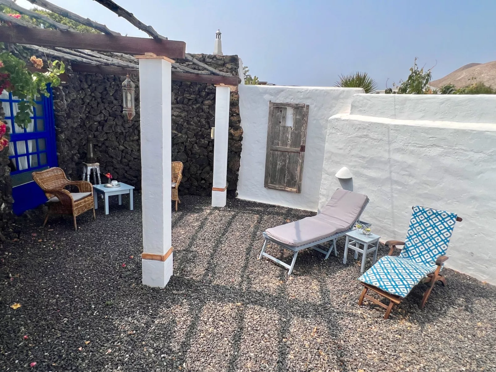 Schön eingerichtetes Bauernhaus - La Finca Yazmina-Outside