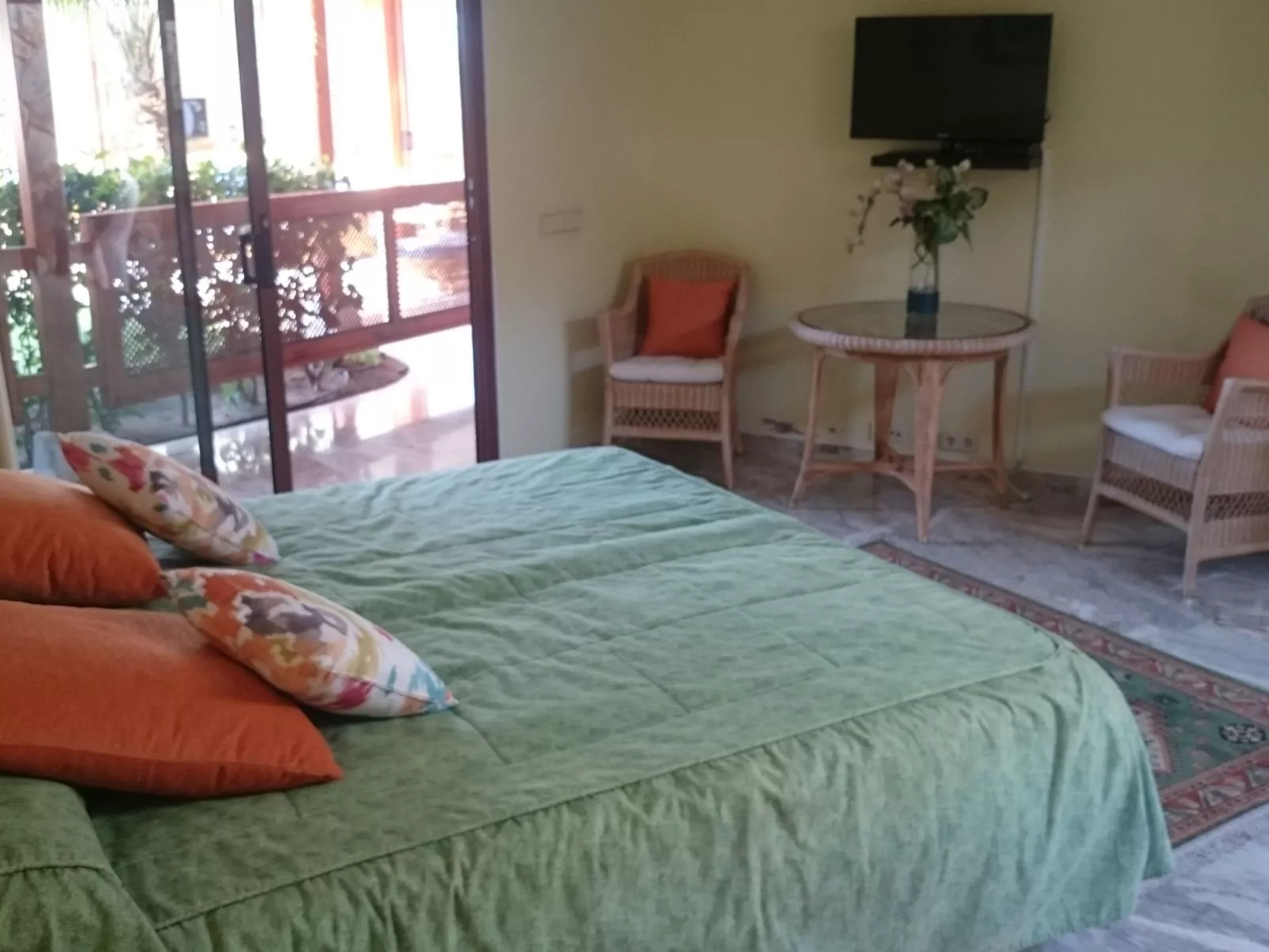 Villa mit Garten, Pool , Grill und Terrasse-Dedans