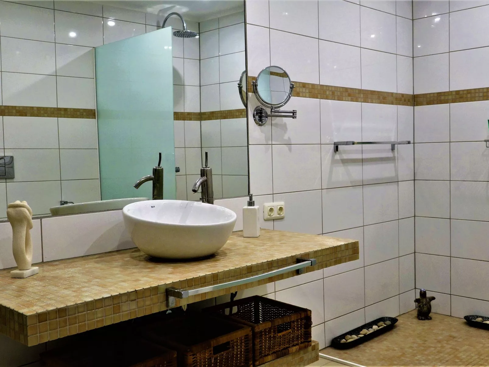 5-Sterne-Villa großer Luxus-Drinnen