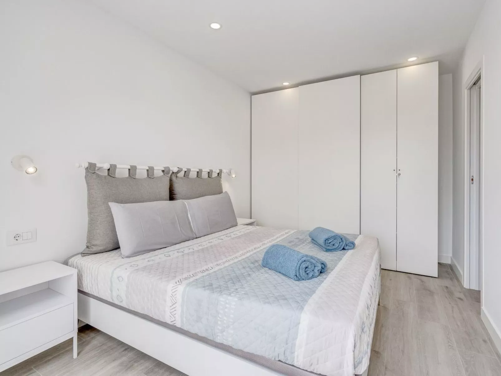 Los Diamantes-Inside