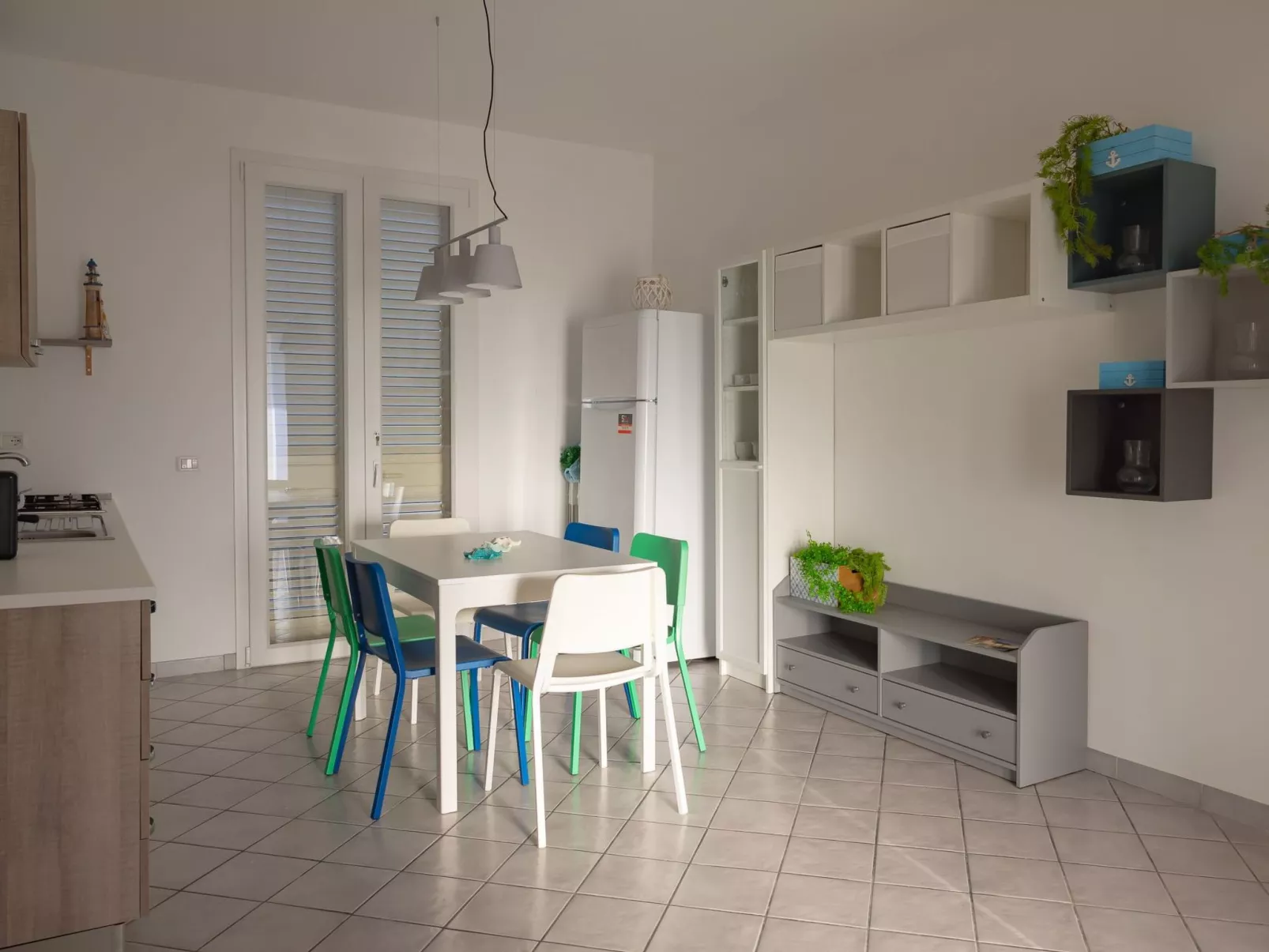 Wohnung 'Weiße Villa al Mare-Drinnen