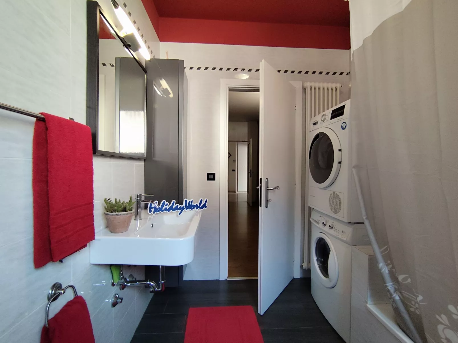 Komfort auf der Bergseite bei Holiday World-Inside