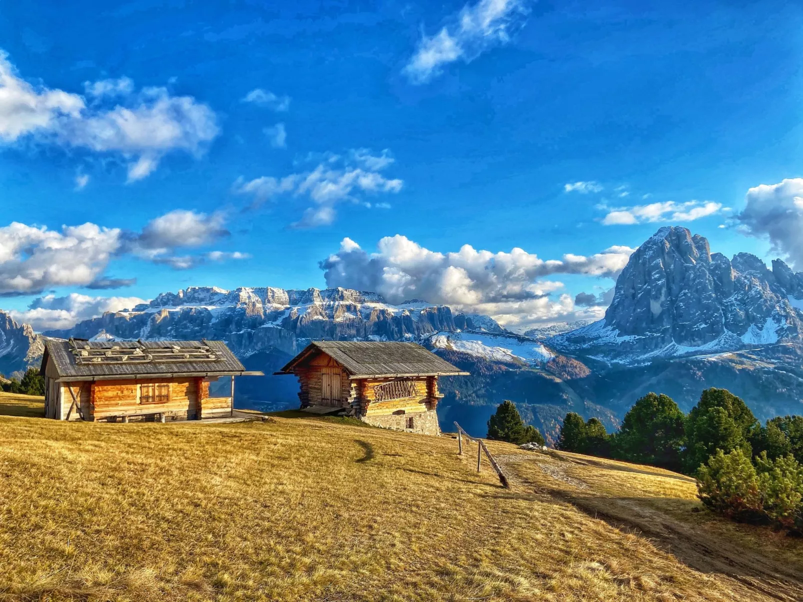 Cesa Vedla DOLOMITES-Draußen