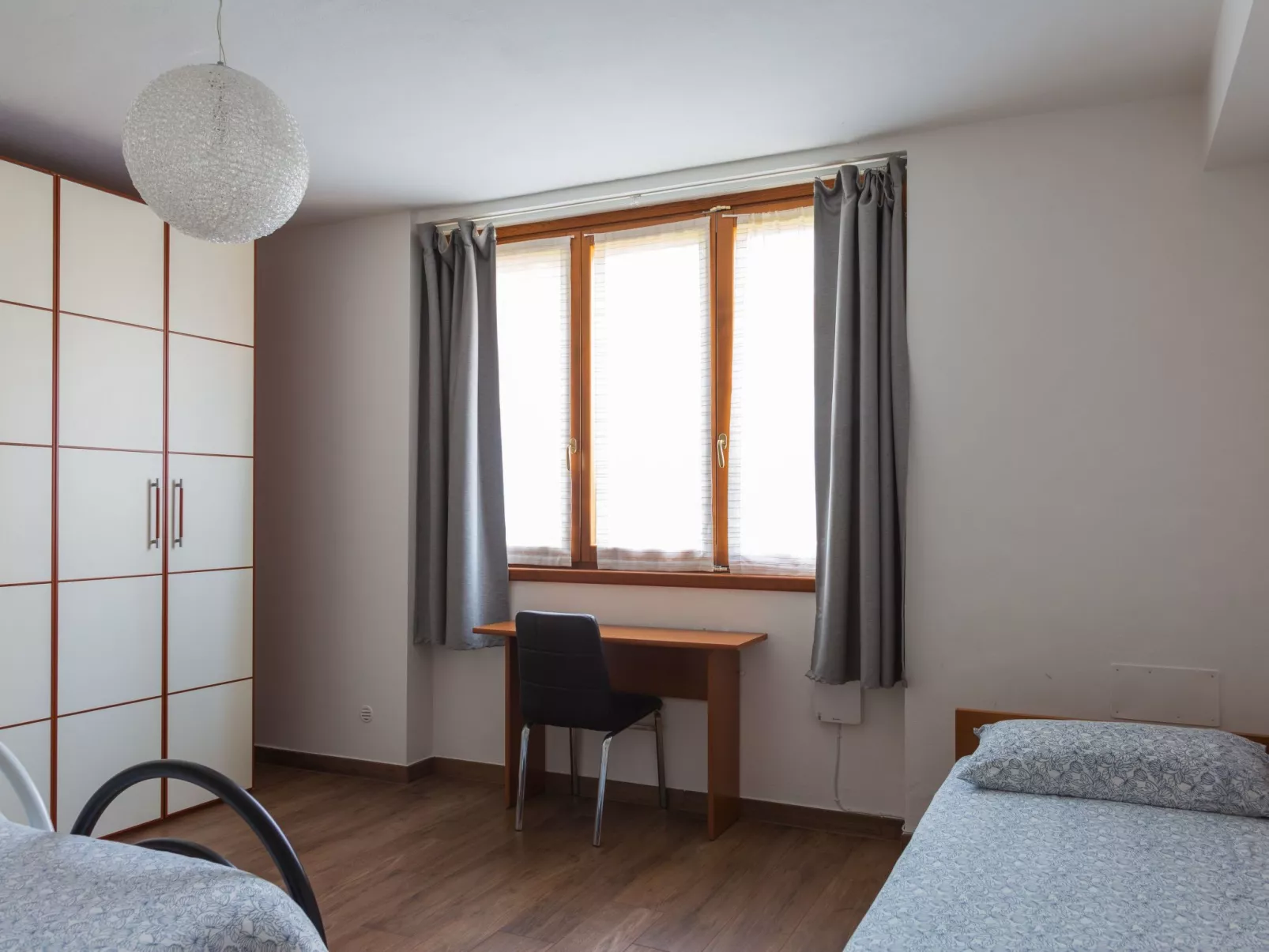 Mit Blick auf den Comer See-Dedans