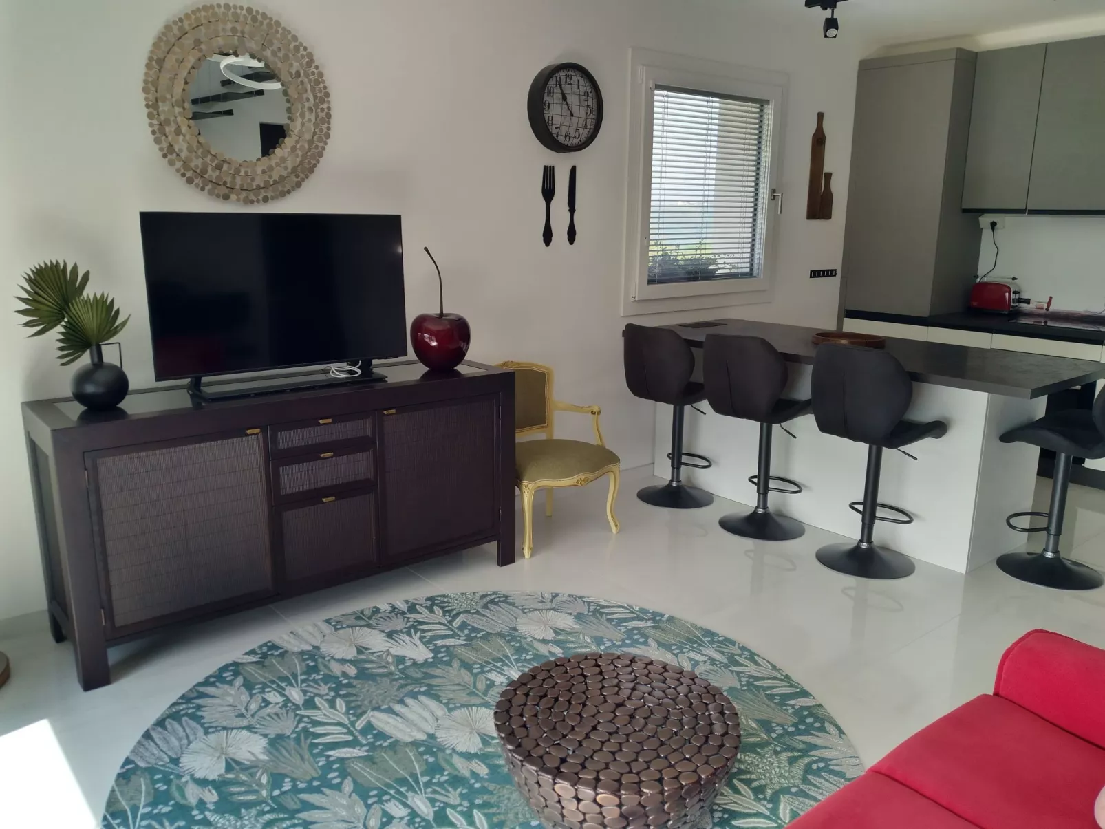 Wunderschönes Ferienhaus mit Pool und 360° Blick-Drinnen