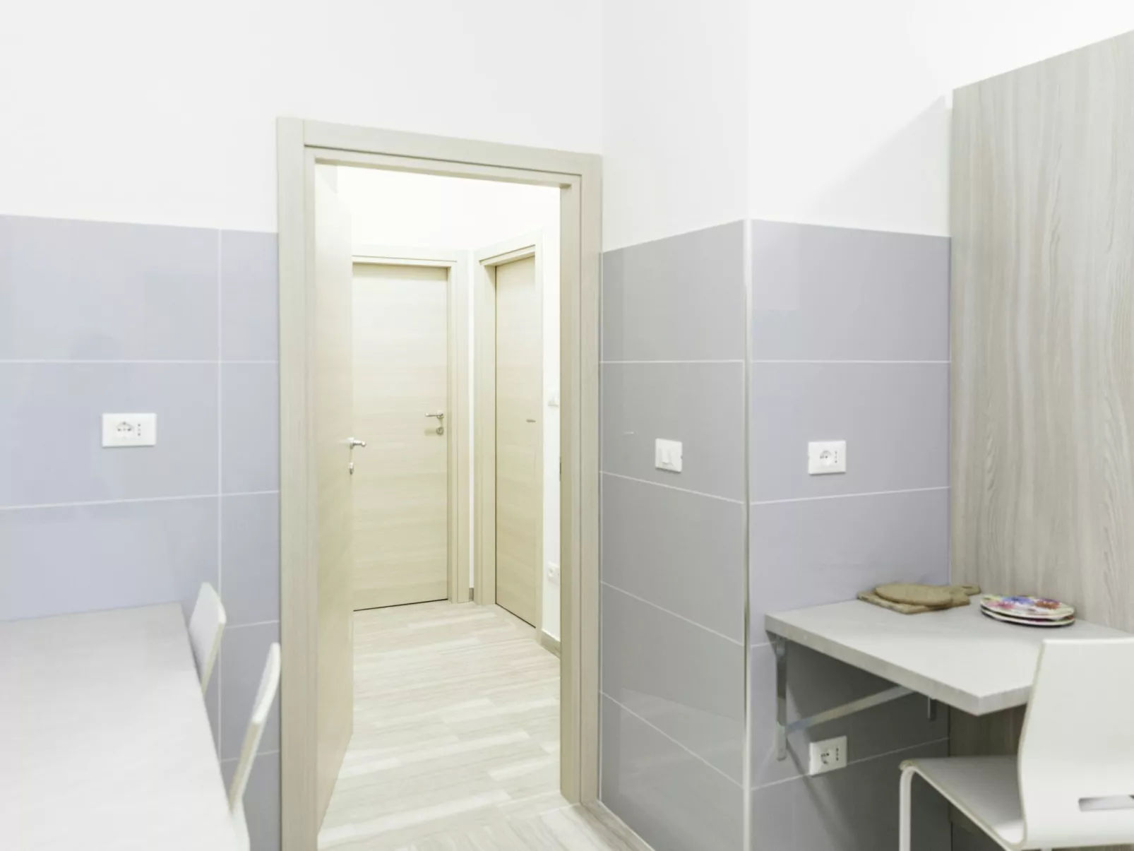 Auf dem Messegelände 14, in der Nähe des Zentrums und gegenüber dem Messegeländ-Drinnen