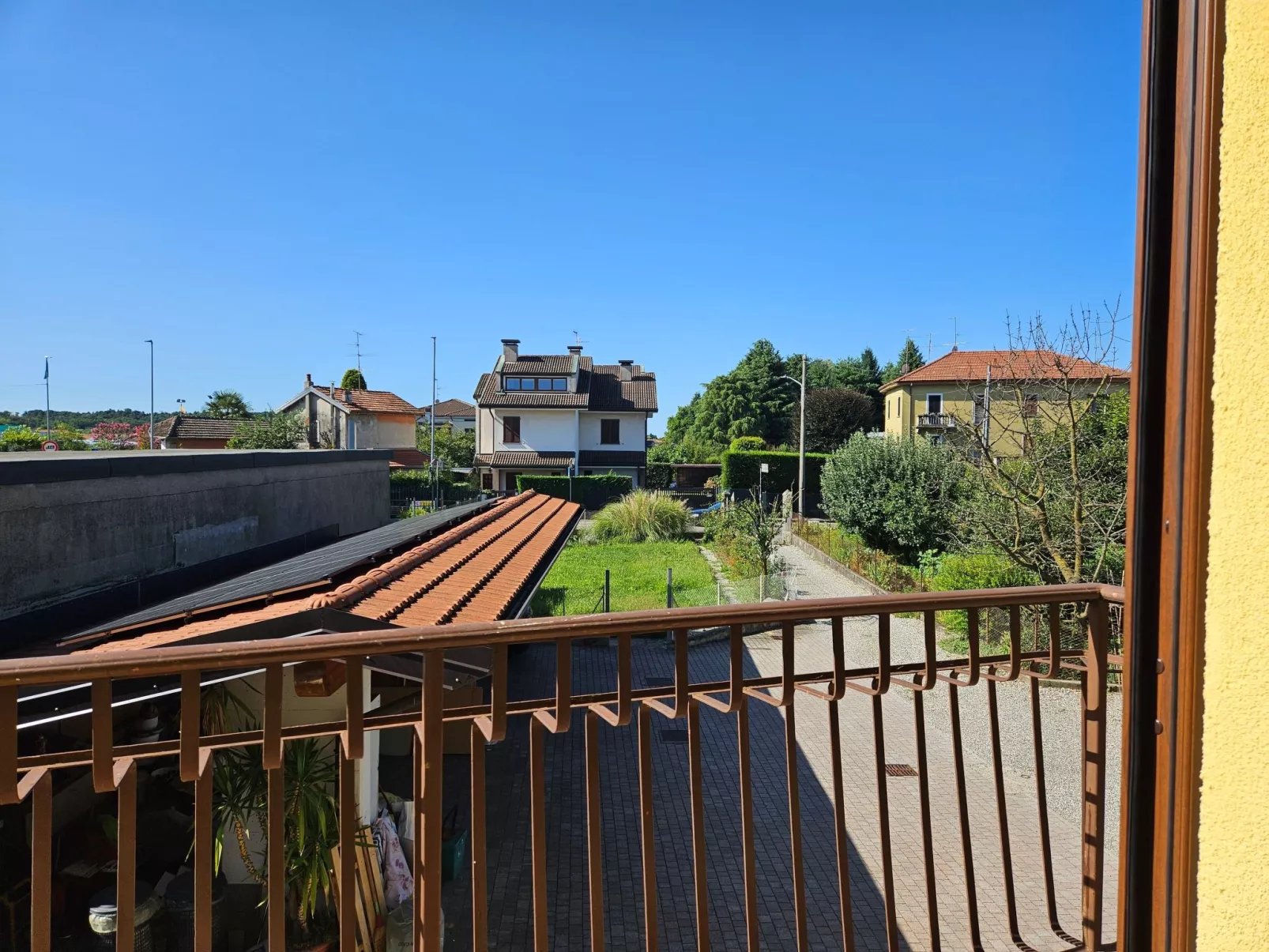 Zwischen Seen und Hügeln in Pina by Holiday World-Draußen