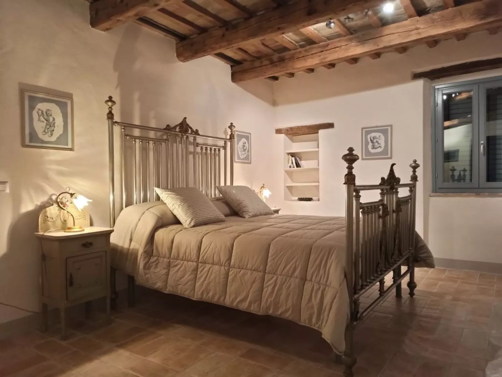 Landgut "Casale Iris"-Drinnen