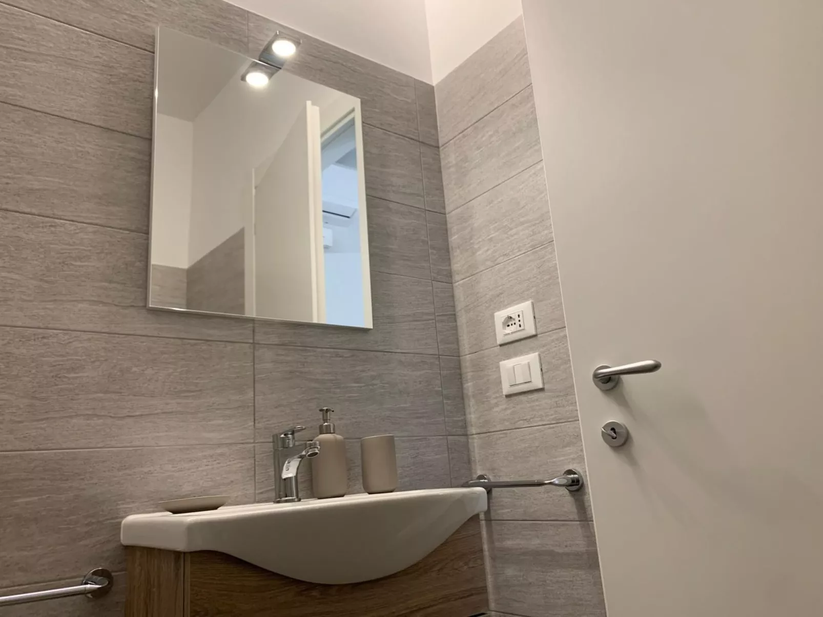 Casa Armonia Sulmona centro Studios mit Balkon-Drinnen