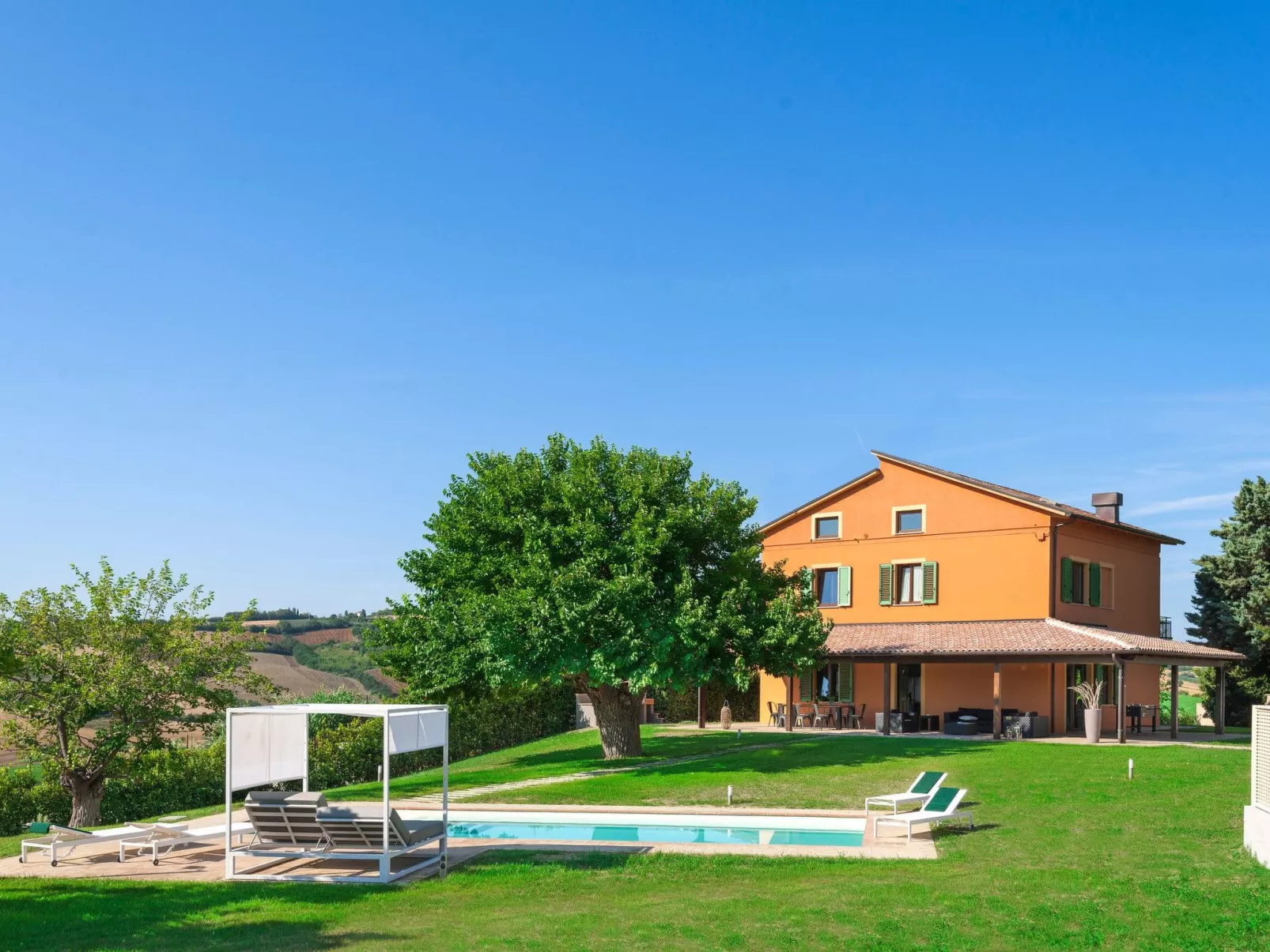 Villa Traiani, Marken Urlaub, privater Pool-Dehors