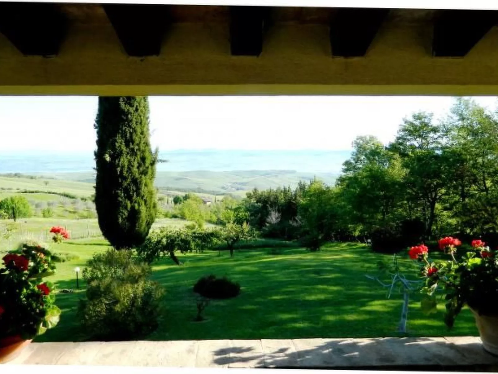 Haus Claudia mit schönem Garten-Draußen